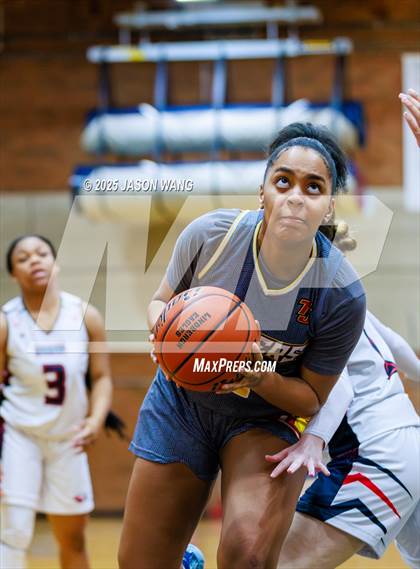 Thumbnail 3 in Jefferson @ Lindbergh photogallery.