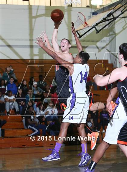 Thumbnail 1 in Mamaroneck @ New Rochelle photogallery.