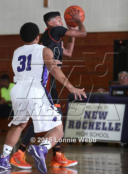 Thumbnail 3 in Mamaroneck @ New Rochelle photogallery.