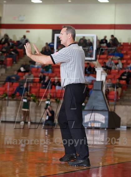 Thumbnail 3 in DeSoto vs. Hebron (UIL 5A Region1 Quarterfinal Playoff) photogallery.