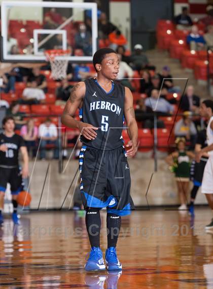 Thumbnail 3 in DeSoto vs. Hebron (UIL 5A Region1 Quarterfinal Playoff) photogallery.