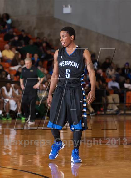 Thumbnail 1 in DeSoto vs. Hebron (UIL 5A Region1 Quarterfinal Playoff) photogallery.