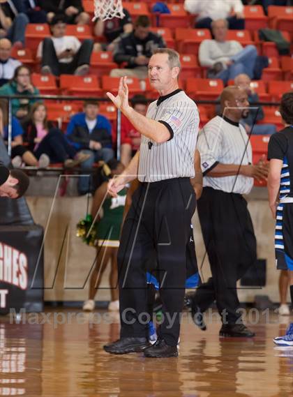 Thumbnail 1 in DeSoto vs. Hebron (UIL 5A Region1 Quarterfinal Playoff) photogallery.