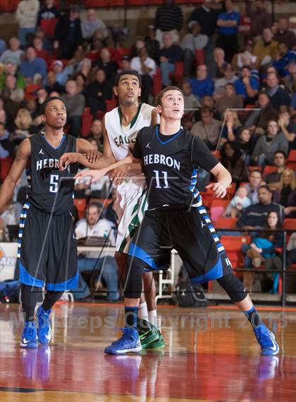 Thumbnail 1 in DeSoto vs. Hebron (UIL 5A Region1 Quarterfinal Playoff) photogallery.