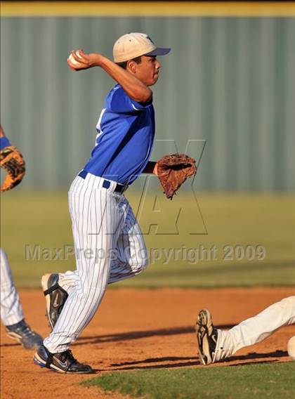 Thumbnail 3 in Blue Ridge vs. Windthorst (Class A Region 2 Final) photogallery.