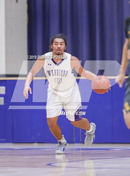 Thumbnail 2 in El Capitan vs. Fresno (Clovis Elks Tournament) photogallery.