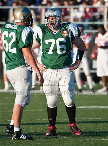 Thumbnail 2 in Shriners Football Classic (North vs South) photogallery.