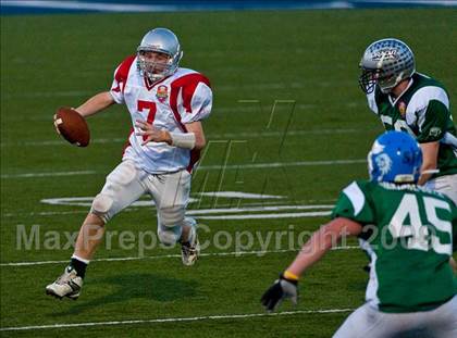 Thumbnail 3 in Shriners Football Classic (North vs South) photogallery.