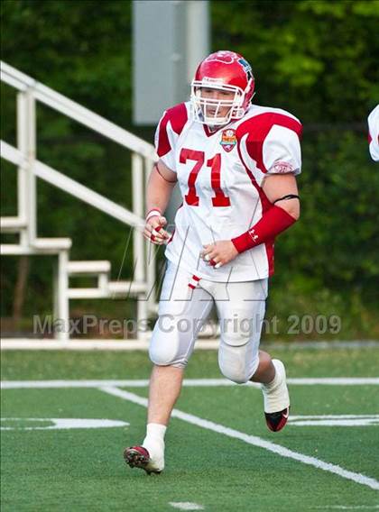 Thumbnail 2 in Shriners Football Classic (North vs South) photogallery.