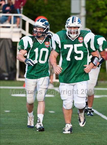 Thumbnail 2 in Shriners Football Classic (North vs South) photogallery.