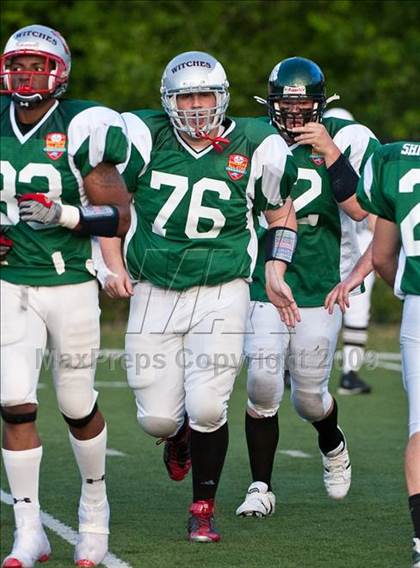 Thumbnail 2 in Shriners Football Classic (North vs South) photogallery.