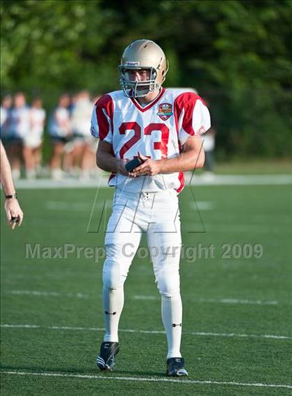 Thumbnail 3 in Shriners Football Classic (North vs South) photogallery.