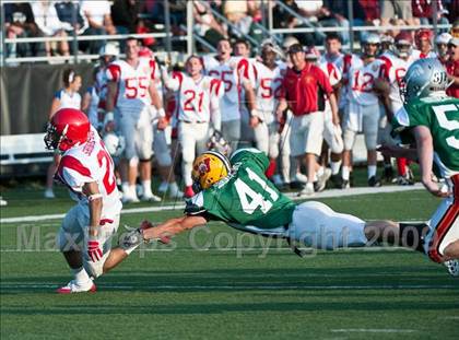 Thumbnail 3 in Shriners Football Classic (North vs South) photogallery.