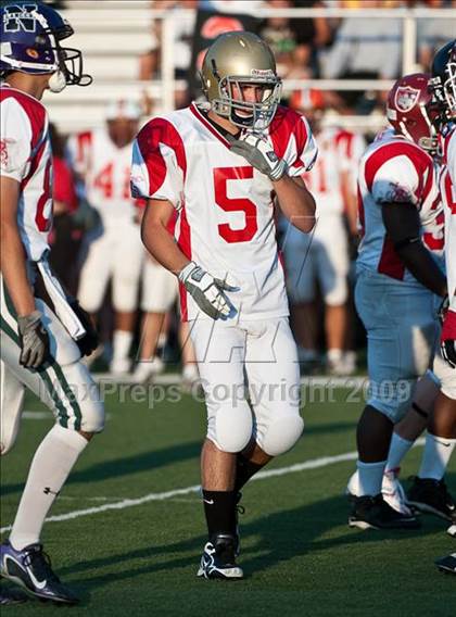 Thumbnail 3 in Shriners Football Classic (North vs South) photogallery.