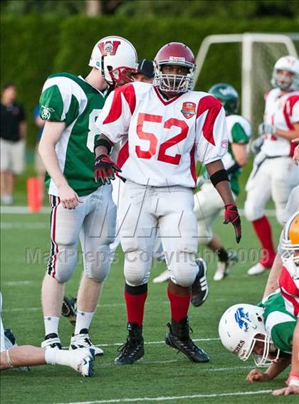 Thumbnail 3 in Shriners Football Classic (North vs South) photogallery.