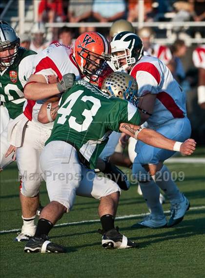Thumbnail 3 in Shriners Football Classic (North vs South) photogallery.