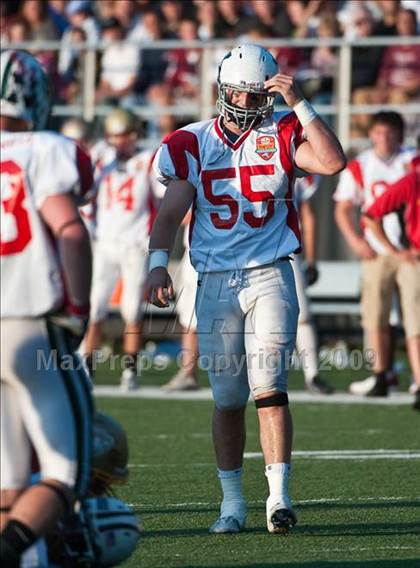 Thumbnail 2 in Shriners Football Classic (North vs South) photogallery.