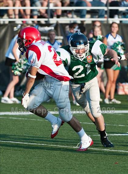 Thumbnail 2 in Shriners Football Classic (North vs South) photogallery.