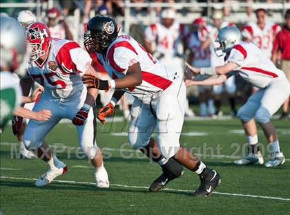 Thumbnail 3 in Shriners Football Classic (North vs South) photogallery.