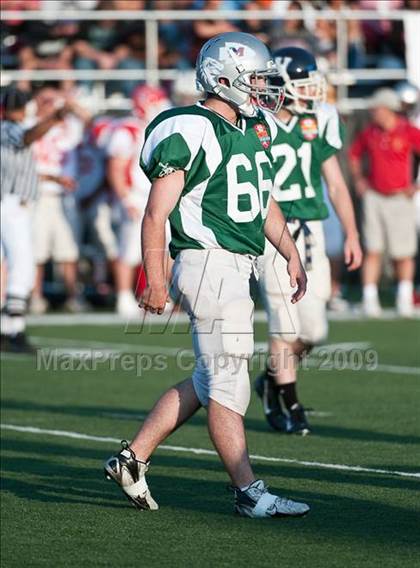 Thumbnail 3 in Shriners Football Classic (North vs South) photogallery.