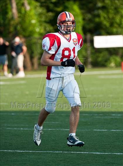 Thumbnail 2 in Shriners Football Classic (North vs South) photogallery.