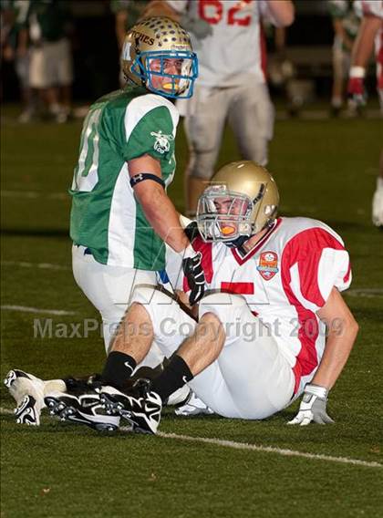 Thumbnail 2 in Shriners Football Classic (North vs South) photogallery.