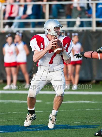 Thumbnail 2 in Shriners Football Classic (North vs South) photogallery.