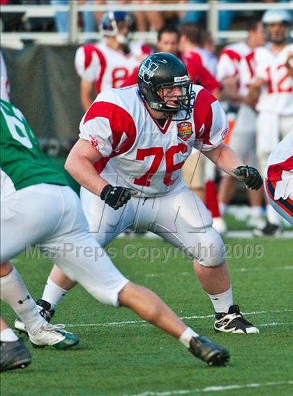 Thumbnail 3 in Shriners Football Classic (North vs South) photogallery.