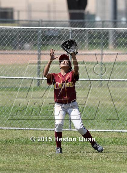 Thumbnail 3 in Oxnard vs. Vista Murrieta (Michelle Carew Classic) photogallery.