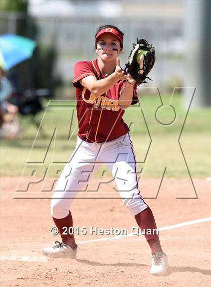 Thumbnail 2 in Oxnard vs. Vista Murrieta (Michelle Carew Classic) photogallery.