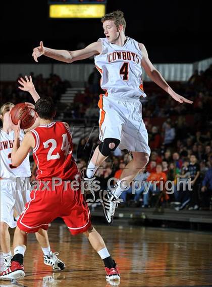 Thumbnail 2 in Abilene vs. Fort Scott (KSHSAA 4A Playoffs) photogallery.