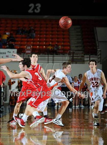 Thumbnail 2 in Abilene vs. Fort Scott (KSHSAA 4A Playoffs) photogallery.