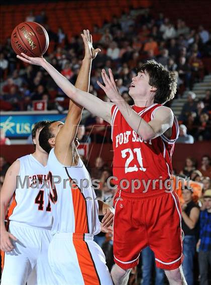 Thumbnail 3 in Abilene vs. Fort Scott (KSHSAA 4A Playoffs) photogallery.