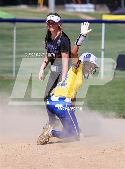 Thumbnail 1 in Davenport North @ Davenport Central photogallery.