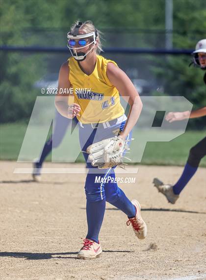 Thumbnail 1 in Davenport North @ Davenport Central photogallery.