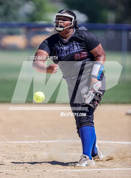 Thumbnail 2 in Davenport North @ Davenport Central photogallery.
