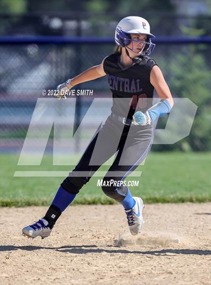 Thumbnail 2 in Davenport North @ Davenport Central photogallery.