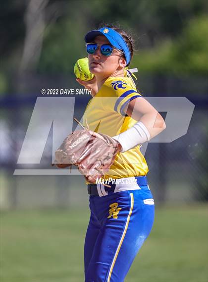 Thumbnail 1 in Davenport North @ Davenport Central photogallery.
