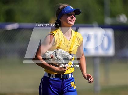 Thumbnail 2 in Davenport North @ Davenport Central photogallery.