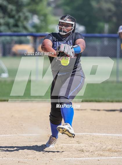 Thumbnail 3 in Davenport North @ Davenport Central photogallery.