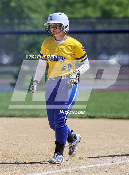 Thumbnail 2 in Davenport North @ Davenport Central photogallery.