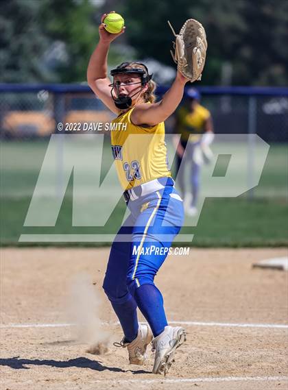 Thumbnail 1 in Davenport North @ Davenport Central photogallery.