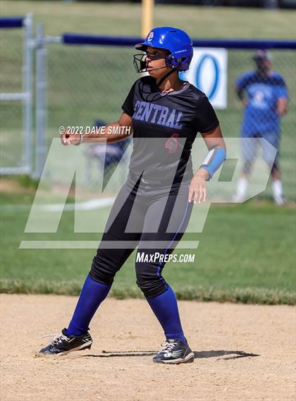 Thumbnail 1 in Davenport North @ Davenport Central photogallery.