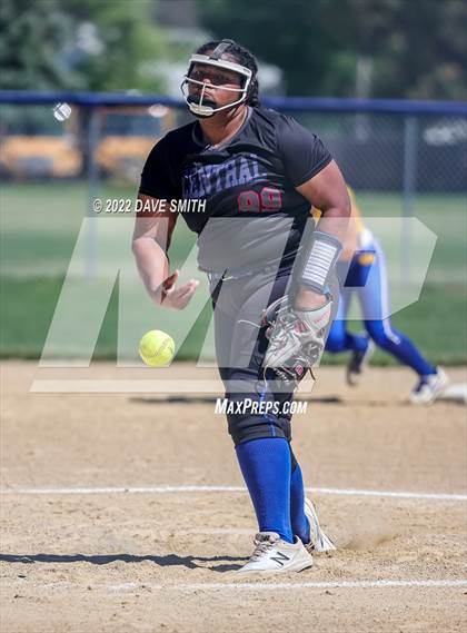 Thumbnail 2 in Davenport North @ Davenport Central photogallery.