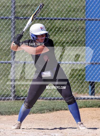 Thumbnail 1 in Davenport North @ Davenport Central photogallery.