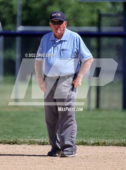 Thumbnail 1 in Davenport North @ Davenport Central photogallery.