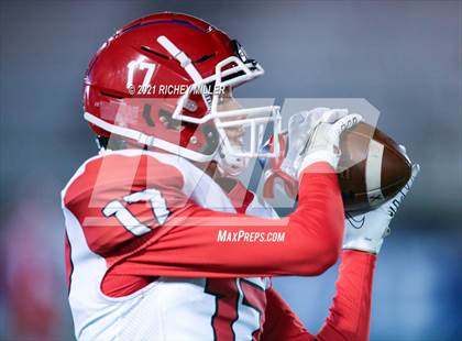 Thumbnail 1 in Fayetteville vs. Cabot (AAA 7A Quarterfinal Playoff) photogallery.