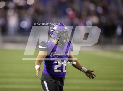 Thumbnail 2 in Fayetteville vs. Cabot (AAA 7A Quarterfinal Playoff) photogallery.