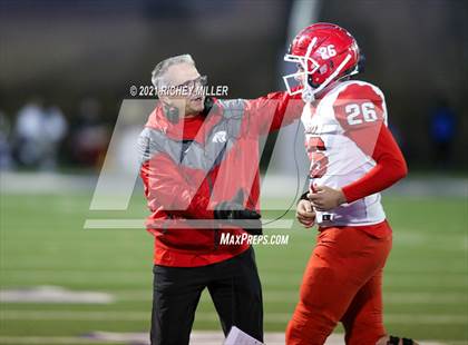 Thumbnail 1 in Fayetteville vs. Cabot (AAA 7A Quarterfinal Playoff) photogallery.