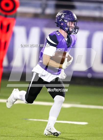 Thumbnail 2 in Fayetteville vs. Cabot (AAA 7A Quarterfinal Playoff) photogallery.